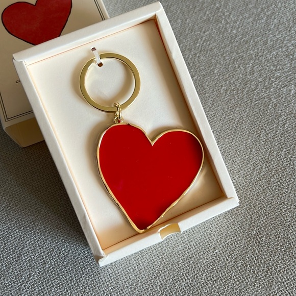 Sézane Heart Shaped Keychain - Picture 3 of 5